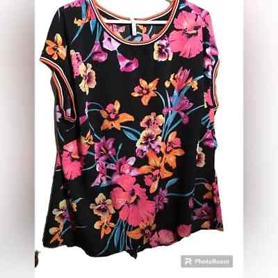 #ad Floral Slit Back Plus Size Blouse Size 2X $16.99