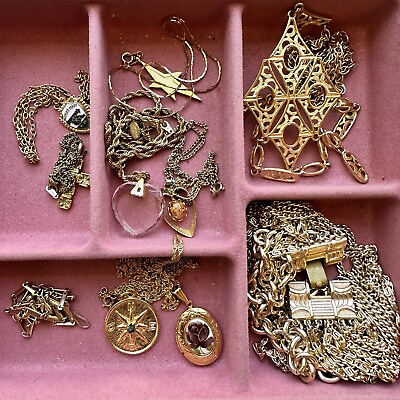 #ad Vintage Necklace Lot Signed Jewelry Avon Pendants Hearts Compass Locket 10 Pc $41.30