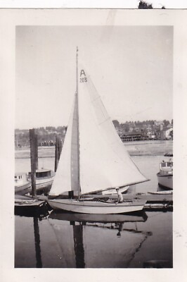 #ad Vintage Photo Sail Boat On The Water Lake Summer Time Americana Circa 1940s $5.99