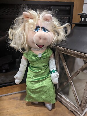 #ad Muppets Most Wanted Miss Piggy 20” Plush Green Gown Dress Disney Store $18.00