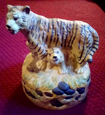 #ad Vtg🐅 Siberian Tiger amp; Cub 🐈 Porcelain Decor statue 5 inquot; tall $14.99
