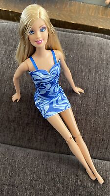 #ad Glam Fashionista Barbie 2009 $23.00