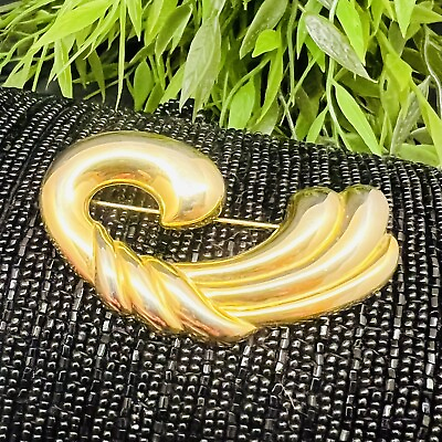 #ad Vintage Brooch Abstract Wave Large Lightweight Gold Tone unsigned 1014 $12.58