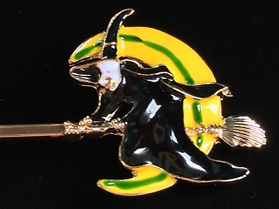 FUN SCARY HAPPY HALLOWEEN MOON SKY FLYING BROOM WITCH PIN BROOCH JEWELRY $11.99