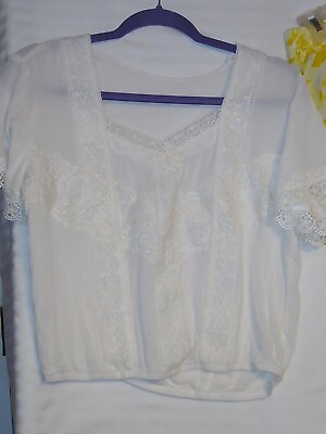 #ad White lace top sizes med $14.00