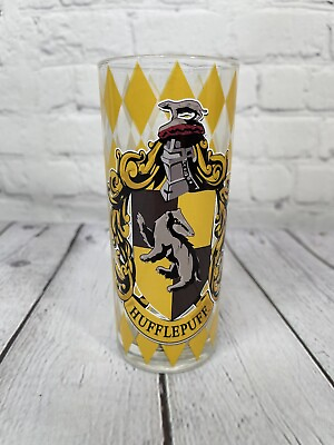 #ad Harry Potter Hogwarts “Hufflepuff” Collector 10oz Drinking Glass VGC $9.99