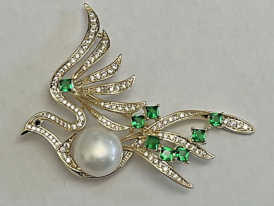 #ad Dove Bird Parrot Crystal Clear Glass Rhinestone Brooch Pin Vintage Green Gold $18.99