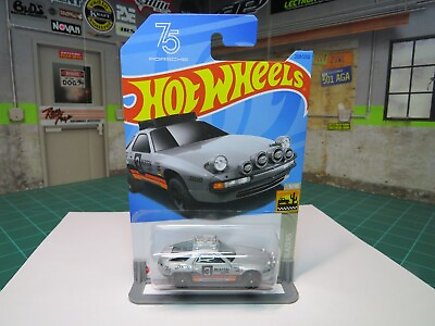 #ad hot wheels porsche 928s safari display stand included $4.99