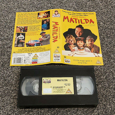 #ad MATILDA DANNY DEVITO MARA WILSON SLEEVE AND TAPE ONLY PAL VHS VIDEO GBP 1.25