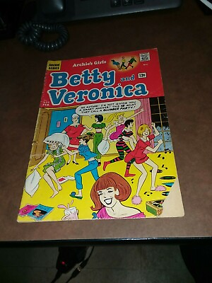 #ad Betty and Veronica #122 Archie Dan Decarlo Pillow Fight party Cover Comics 1966 $15.62