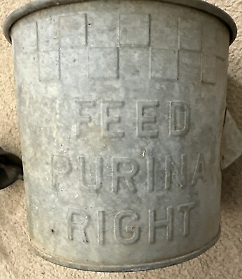 #ad Vintage quot;Feed Purina Rightquot; 1 Gallon Metal Feed Dry Measure Bucket with handle $59.40
