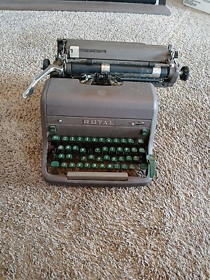 #ad 1956 Denver Post Royal HH Typewriter with Green Keys $135.00