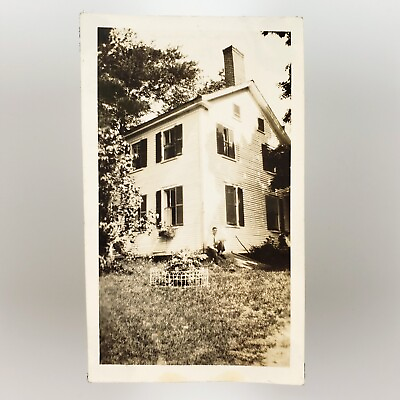 #ad Raymond New Hampshire Farmhouse Photo 1920s Vintage Farm Home Snapshot Art C2860 $29.95