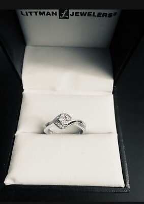 #ad Ladies White Gold Diamond Ring Size 7 $799.00