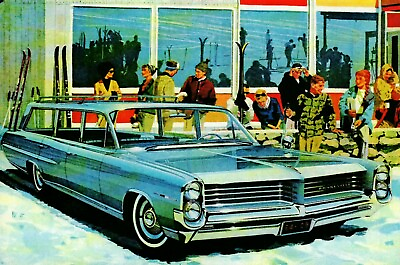 #ad *Postcard quot;Classic Station Wagon Parked Outside Ski Resort Buildingquot; J12 $3.88