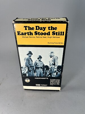 #ad The Day the Earth Stood Still 1951 Vintage VHS Movie 1980 Sci Fi Movie Bamp;W $15.00