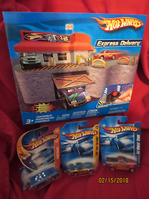 #ad HOT WHEELS PLAYSET EXPRESS DELIVERY with 3 BONUS Cars BRAND NEW FACTORY SEALED C $44.99