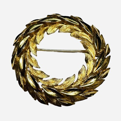#ad Crown Trifari Vintage Gold Toned Open Wreath Leaves Brooch Pin 1.5” Classic Xmas $12.99