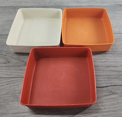 #ad Tupperware Sandwich Keepers # 670 Set of 3 Red Orange amp; White $9.99