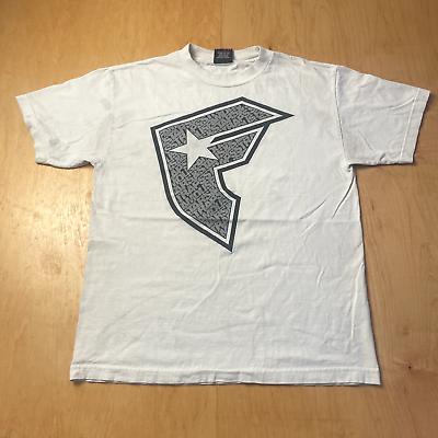 #ad Vintage Y2K Famous Brand Medium White Short Sleeve T Shirt $8.99