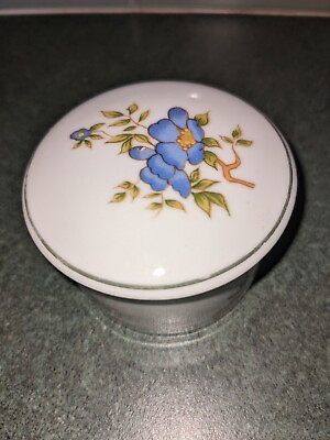 #ad Leart Trinket Box Round Porcelain Flowers Blue White Made in Brazil $11.00