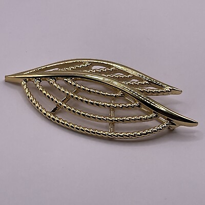 #ad Trifari Leaf Leaves Brooch Pin Gold Toned Open Work Textured Vintage AL5.1 $19.50