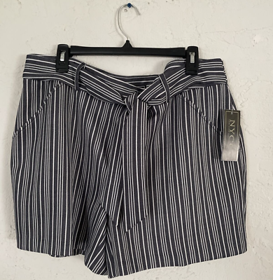 #ad NYCC Women#x27;s Navy amp; White Stripped Belted Shorts Size 16 NEW $7.99