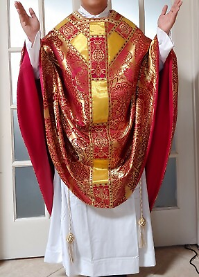 #ad Cloth of Gold Silk Conical Chasuble Low Mass Set $2250.00