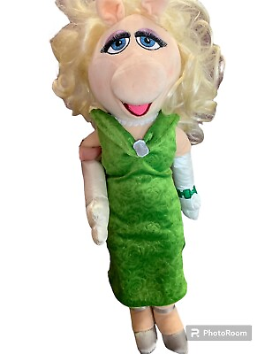 #ad Miss Piggy 20quot; Green Gown Dress Plush Disney Store The Muppets Most Wanted $26.85