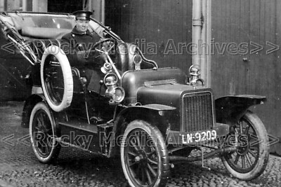 #ad Pht 6 Rover Motor Car and Chauffeur LN9209. Photo GBP 3.35