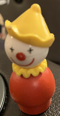 #ad Vintage Fisher Price little people red circus clown w yellow pointy hat #675 $4.50