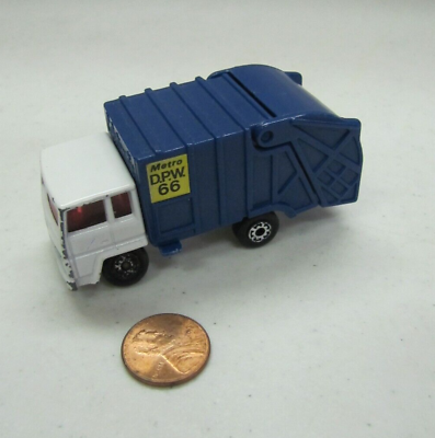 #ad Matchbox Superfast 1979 Refuse Truck No.36 Metro DPW 66 Garbage Blue White Macau $5.54