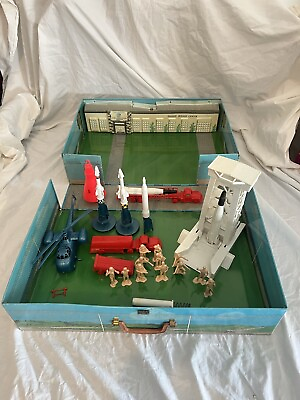 #ad Vintage 1968 Marx CAPE KENNEDY Action Playset 4625 and Accessories $74.50