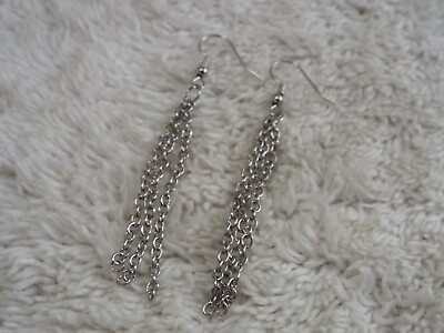 #ad Silvertone Chain Tassel Pierced Earrings F8 $1.72