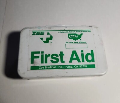 #ad WAR FULLY STOCKED VNTG Metal First Aid Compact Medical Boz Zee. Pamplet Rare $22.00