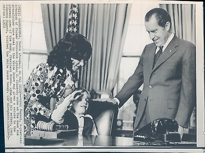 #ad 1972 Photo Lynn Nugent Daughter President Johnson Desk Politics White House $17.99