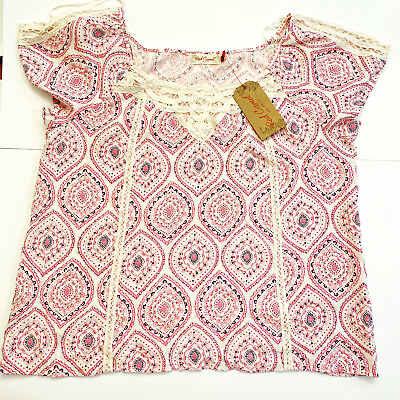 #ad Ladies RED CAMEL Top Size LARGE Pink Scroll Pattern Lace Accents MSRP $36 NWT $14.99