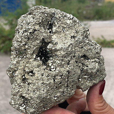 #ad 2.86LB The mineral is large and the primary pyrite has undergone free treatment $204.60