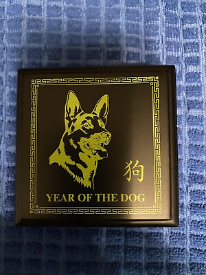 #ad 2018 1oz Silver ….with Guilted Gold Year Of Dog $325.00