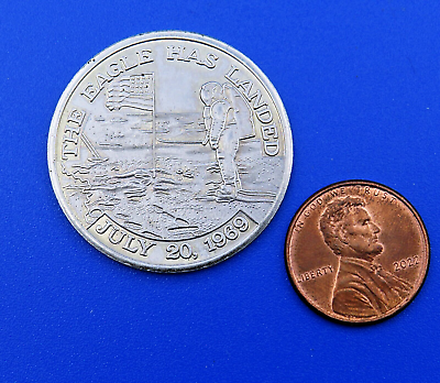 #ad NASA Coin Medallion vtg * FLOWN Metal * APOLLO 11 #x27;69 Manned Flight Awareness $29.89