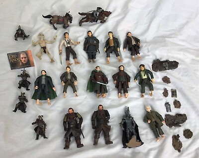 #ad Lot of 19 Lord Of The Rings Figure Figures With Some Acessories $145.00
