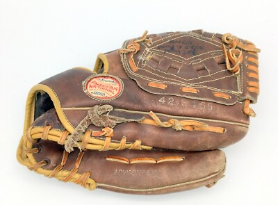 Vintage Spalding baseball glove Joe Torre RHT Youth Size $33.96