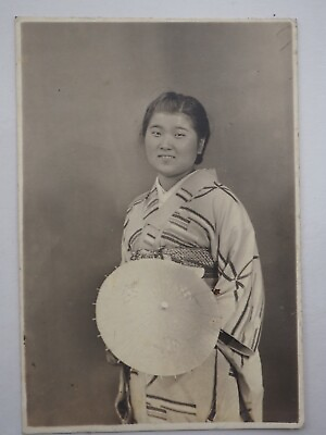 #ad Antigue photo 1920s 30s Japanese girl wearing KIMONO Ey1788 $6.66