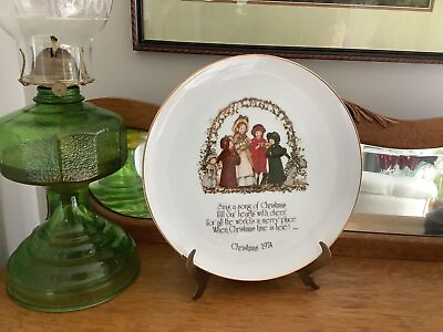 #ad Vintage Holly Hobbie Commemorative Edition Plate Genuine Porcelain Christmas Ho $27.20