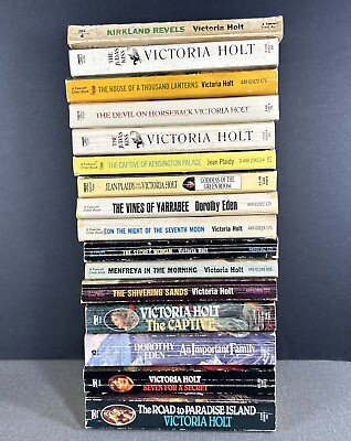 #ad VICTORIA HOLT Lot 15 Vintage Gothic Paperback Books Seventh Moon Seven Secret $35.40