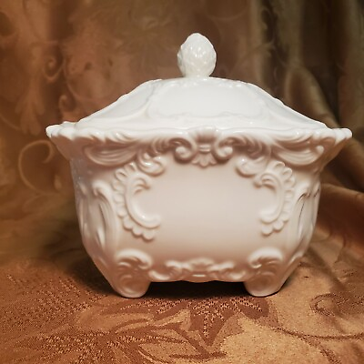 #ad Godinger Antique Reflections White Embossed Square Dish with Lid $18.75