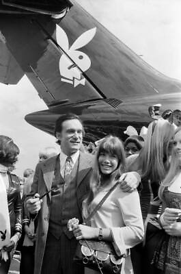 #ad Hugh Hefner arrives at Heathrow Airport in his private DC9 30 jet Old Photo 5 AU $9.00