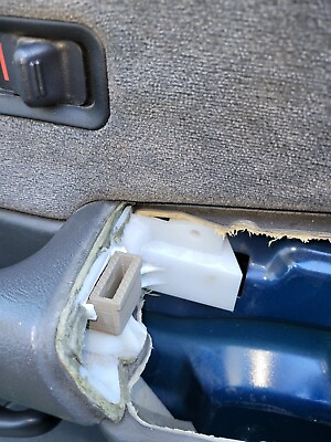 #ad 03 06 Chevrolet Silverado Tahoe Denali Door Arm Rest Repair Left Driver $5.75