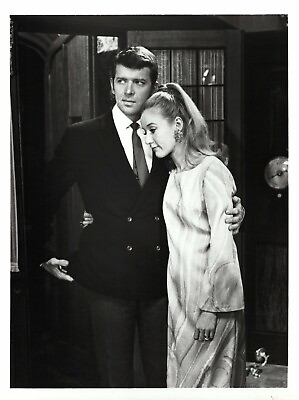 #ad Brady Bunch Actor Robert Reed amp; Jennifer Hilary in Journey to Unknown 1968 Photo $14.99